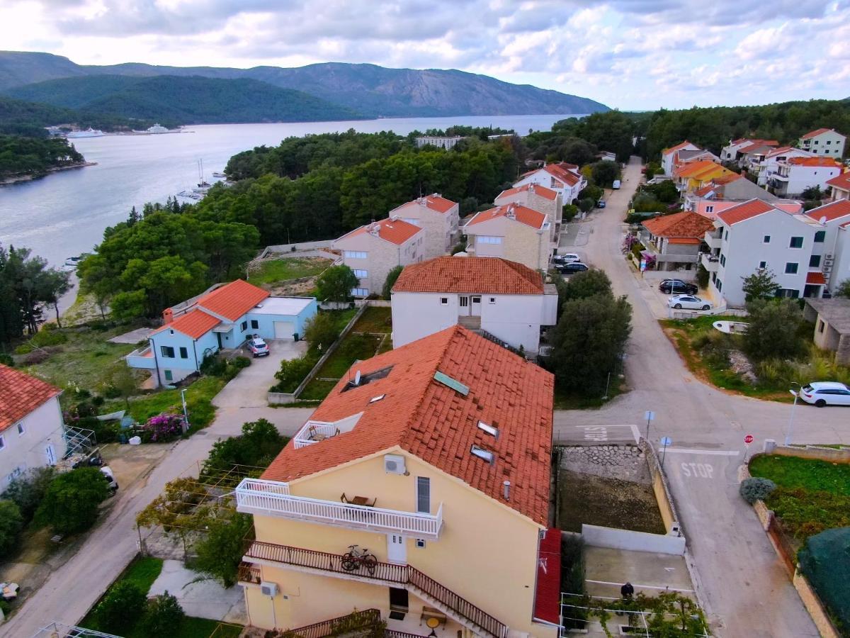 Apartments Sea & Sky Stari Grad  Exteriér fotografie