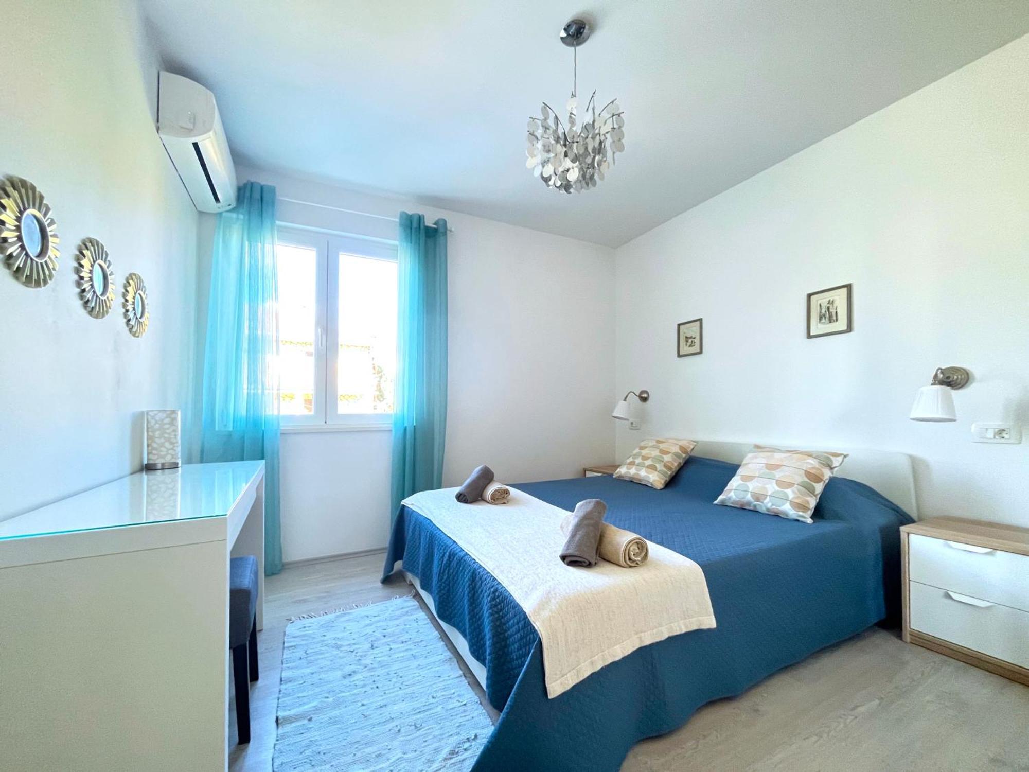 Apartments Sea & Sky Stari Grad  Pokoj fotografie